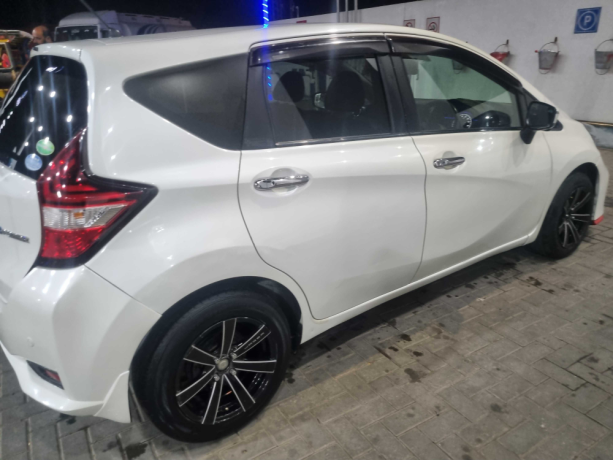 nissan-note-e-powerr-big-2