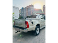 toyota-hilux-2012-small-5