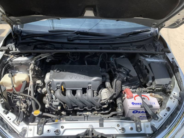 toyota-corolla-gli-201819-big-1
