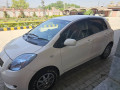 toyota-vitz-200710-small-1