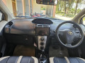 toyota-vitz-200710-small-9