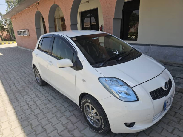 toyota-vitz-200710-big-2