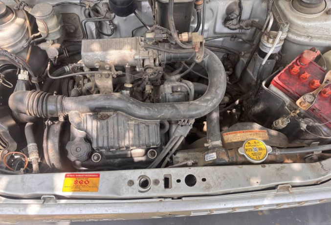 suzuki-mehran-vxr-20152016-big-18