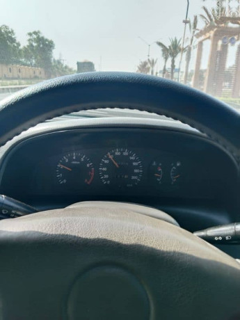 suzuki-baleno-2005-big-13