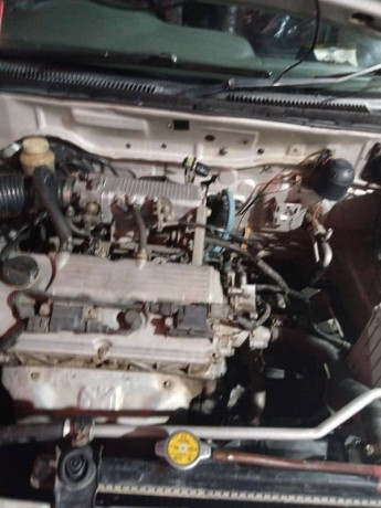 suzuki-baleno-2005-big-17