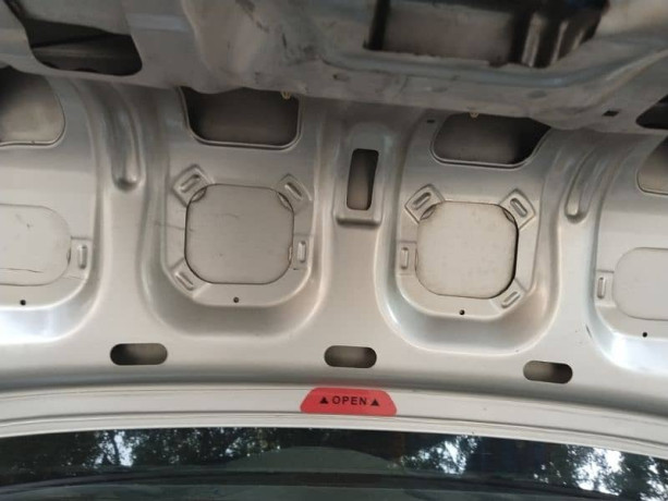 suzuki-baleno-2005-big-4