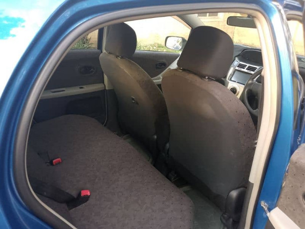 toyota-vitz-2007-big-7