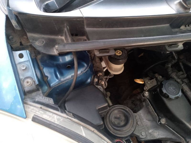toyota-vitz-2007-big-5