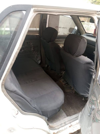 kia-classic-2001-big-2