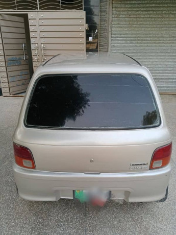 daihatsu-cuore-2005-big-5