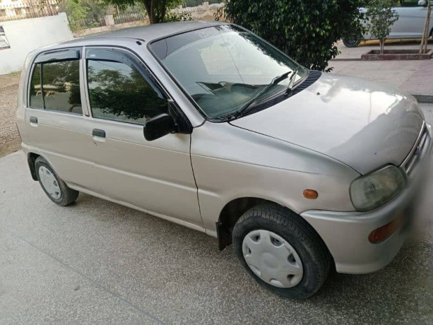 daihatsu-cuore-2005-big-2