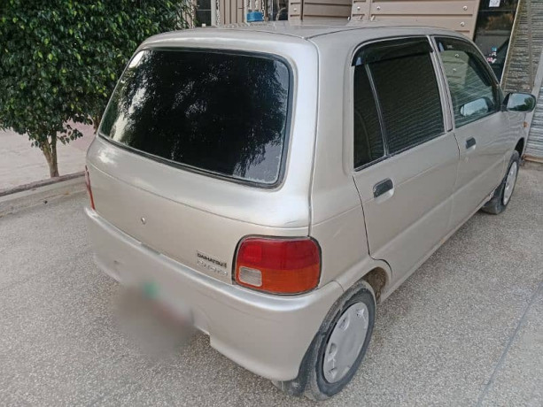 daihatsu-cuore-2005-big-4