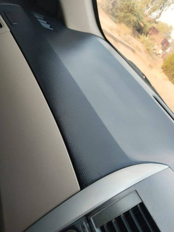 toyota-corolla-gli-2013-big-8