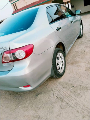 toyota-corolla-gli-2013-big-1