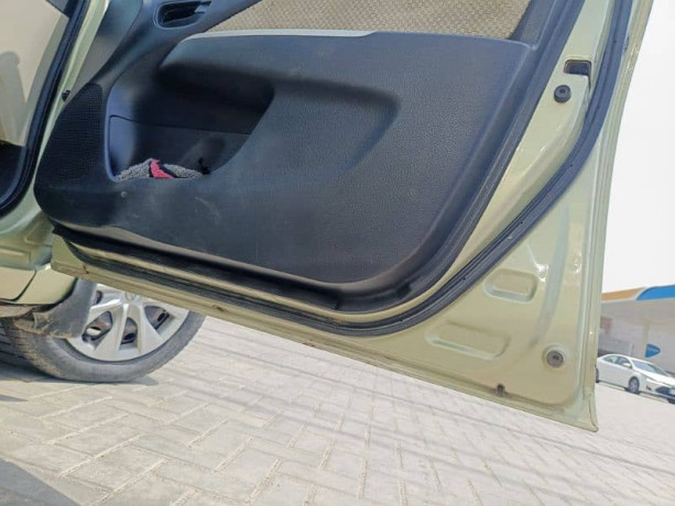 toyota-belta-2007-big-3