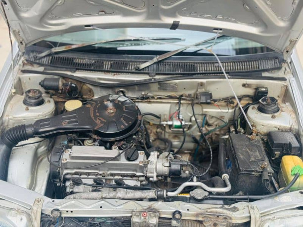 suzuki-cultus-vxr-2005-big-5