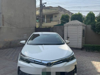 toyota-corolla-altis-2019