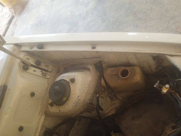 suzuki-mehran-vx-2011-big-0