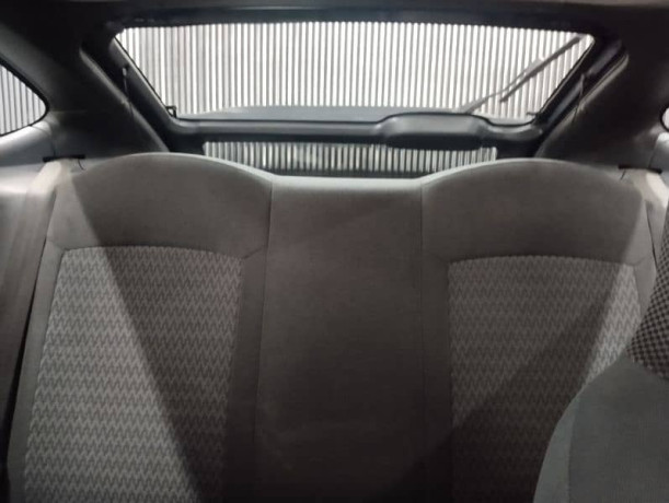 mazda-323-1995-big-9