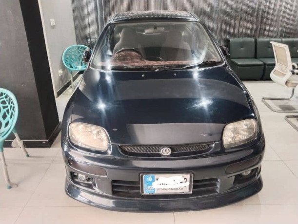 mazda-323-1995-big-0