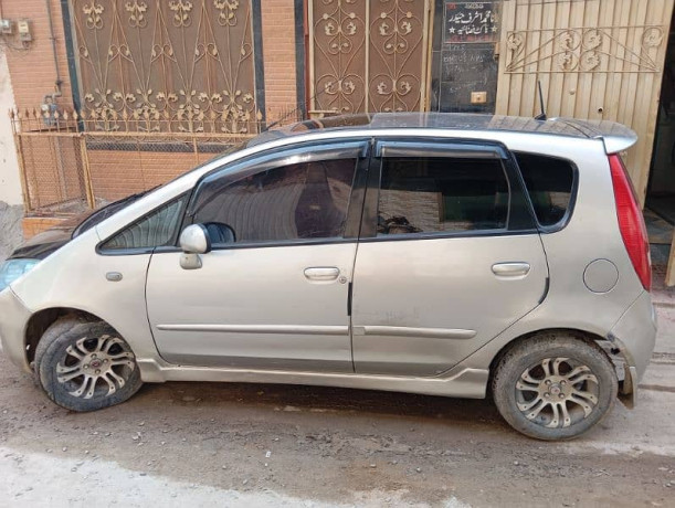 mitsubishi-colt-2003-big-18