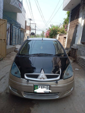 mitsubishi-colt-2003-big-1