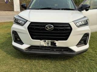 daihatsu-rocky-premium-2020-model-fresh-import