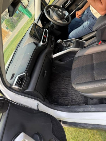 daihatsu-rocky-premium-2020-model-fresh-import-big-10