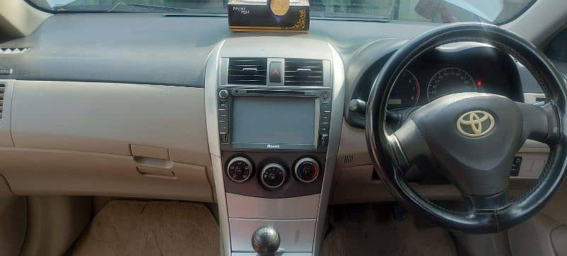 toyota-corolla-xli-2013-big-3