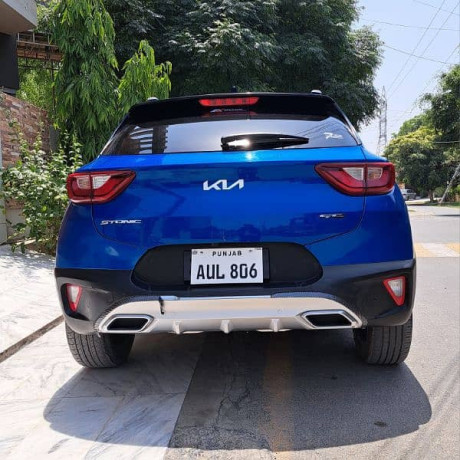 kia-stonic-2021-big-3