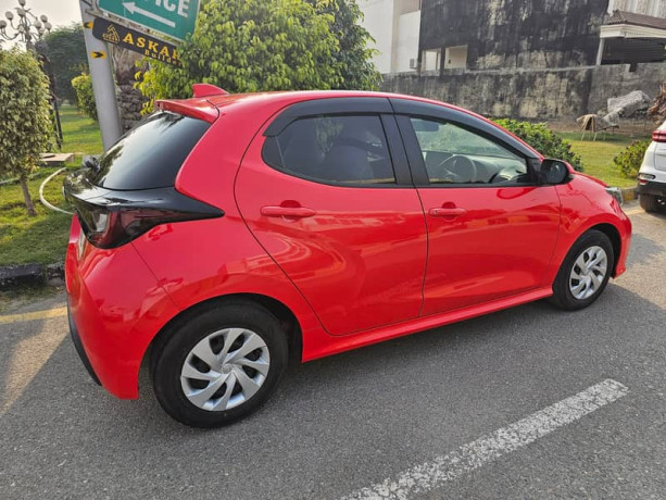 toyota-yaris-2021-model-2024-fresh-self-import-low-miles-big-4