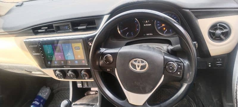 toyota-corolla-altis-2018-big-7