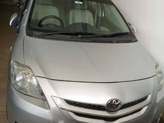 toyota-belta-2007