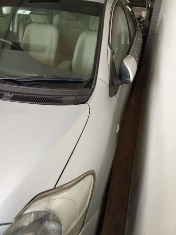 toyota-belta-2007-big-2