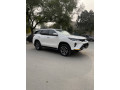 toyota-fortuner-legender-2022-small-3