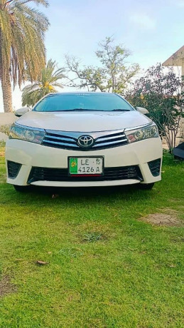 toyota-corolla-gli-2015-big-12