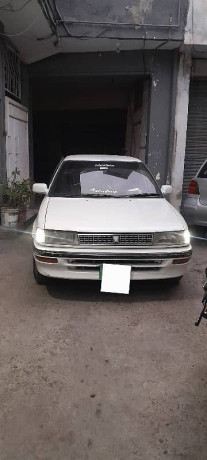 toyota-corolla-1998-big-0