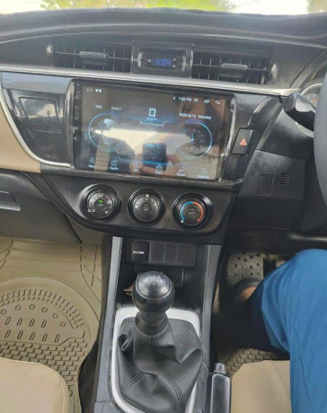 toyota-corolla-gli-20142016-big-3