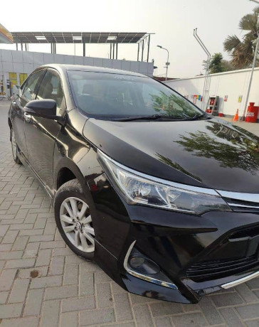 toyota-corolla-gli-20142016-big-4