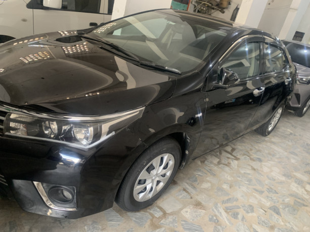 corolla-xli-2015-big-0