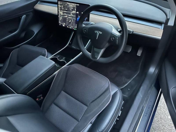 tesla-model-3-big-7