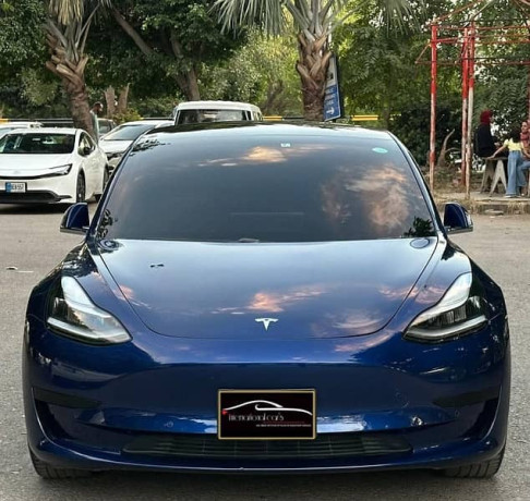tesla-model-3-big-1