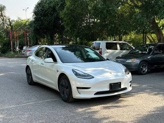 tesla-model-3