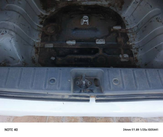suzuki-alto-vxr-2011-model-big-17