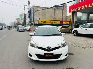toyota-vitz-f-10