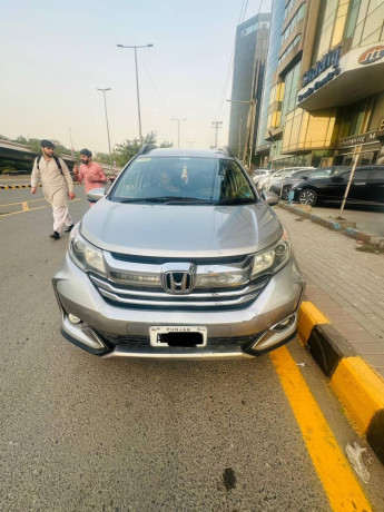 honda-br-v-ivtec-2021-silver-big-4