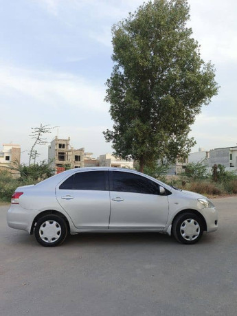toyota-belta-2006-big-3