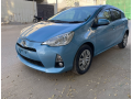 toyota-aqua-small-4