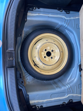 toyota-aqua-big-2