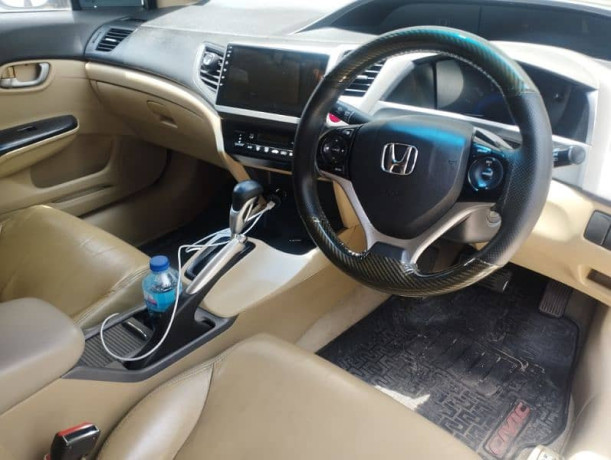 honda-civic-vti-oriel-prosmatec-2013-big-5